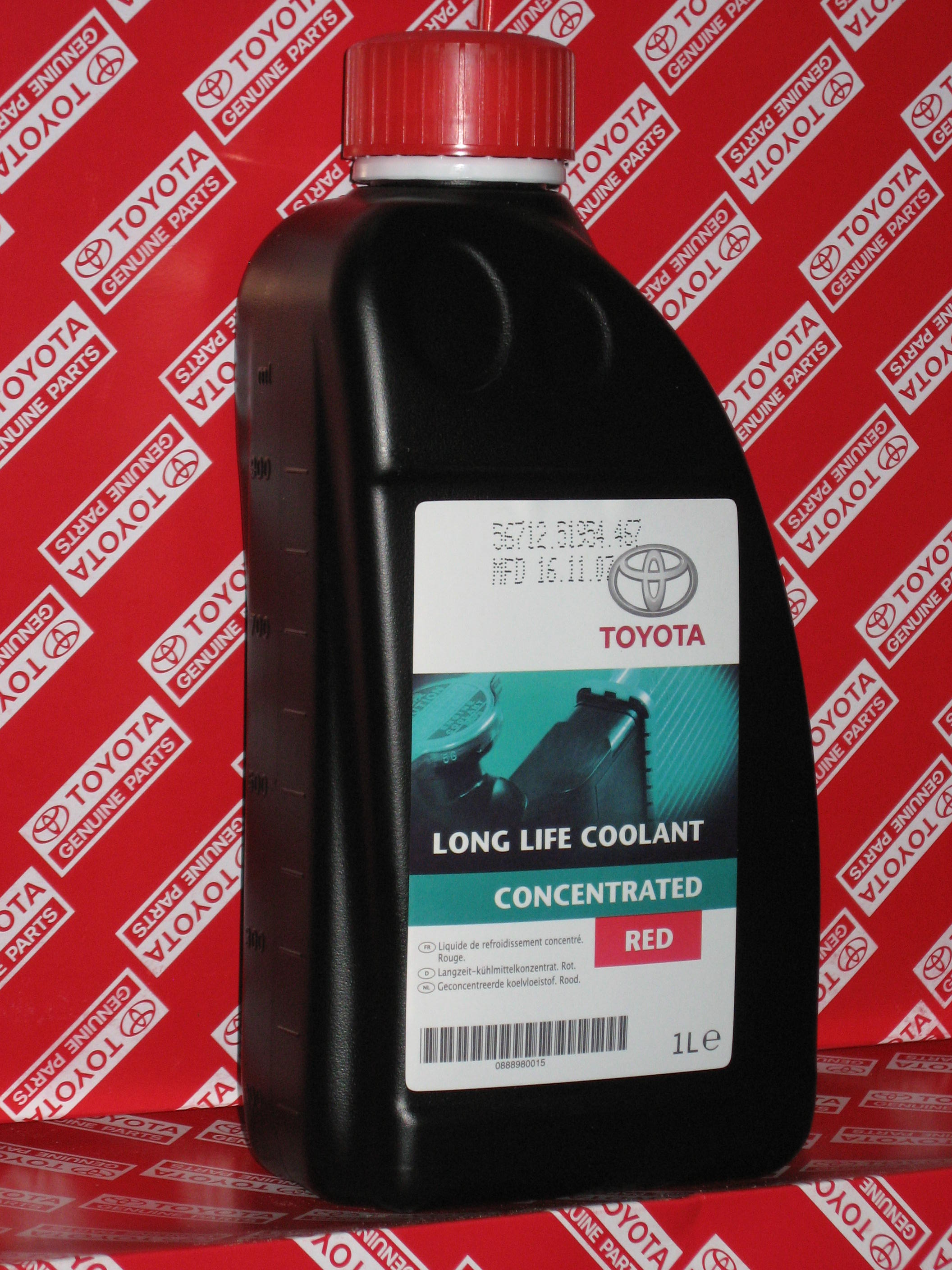 Long Life Coolant ConcentrateD Red 0888980015 TOYOTA/LEXUS – фото